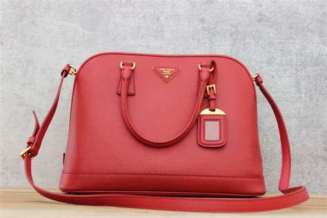 prada bn2558|Prada Red Saffiano Lux BN2558 Leather Tote .